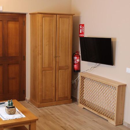 Apartamentos Casa Cerolleiro Кастрополь Экстерьер фото
