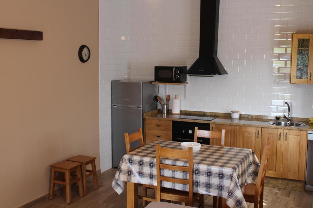 Apartamentos Casa Cerolleiro Кастрополь Экстерьер фото