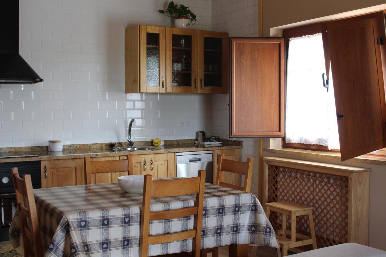 Apartamentos Casa Cerolleiro Кастрополь Экстерьер фото