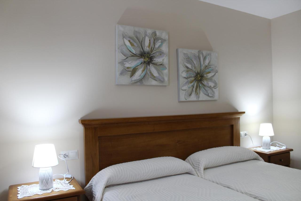 Apartamentos Casa Cerolleiro Кастрополь Экстерьер фото
