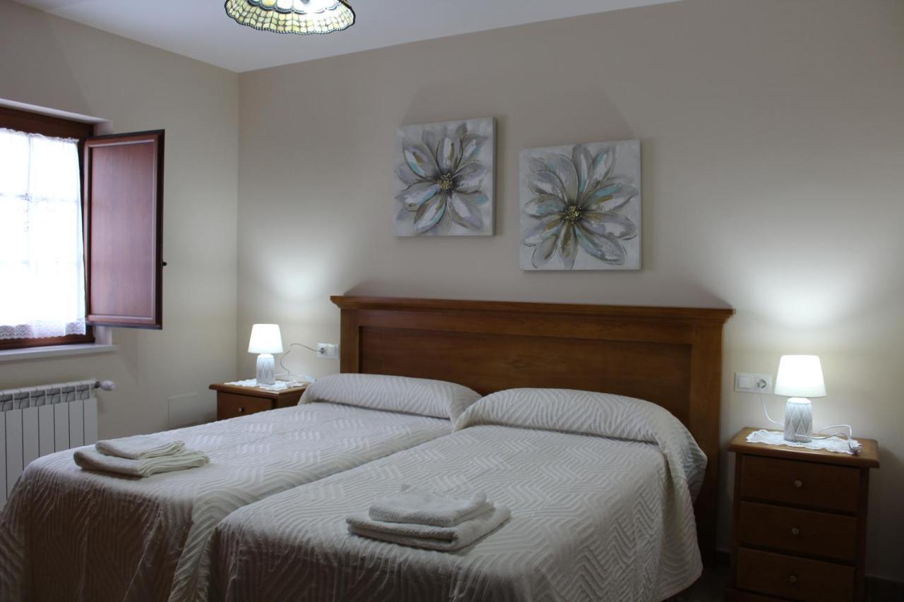 Apartamentos Casa Cerolleiro Кастрополь Экстерьер фото