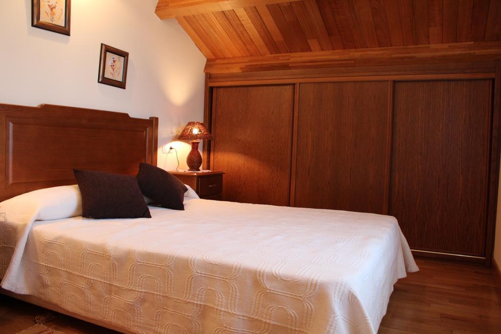 Apartamentos Casa Cerolleiro Кастрополь Экстерьер фото