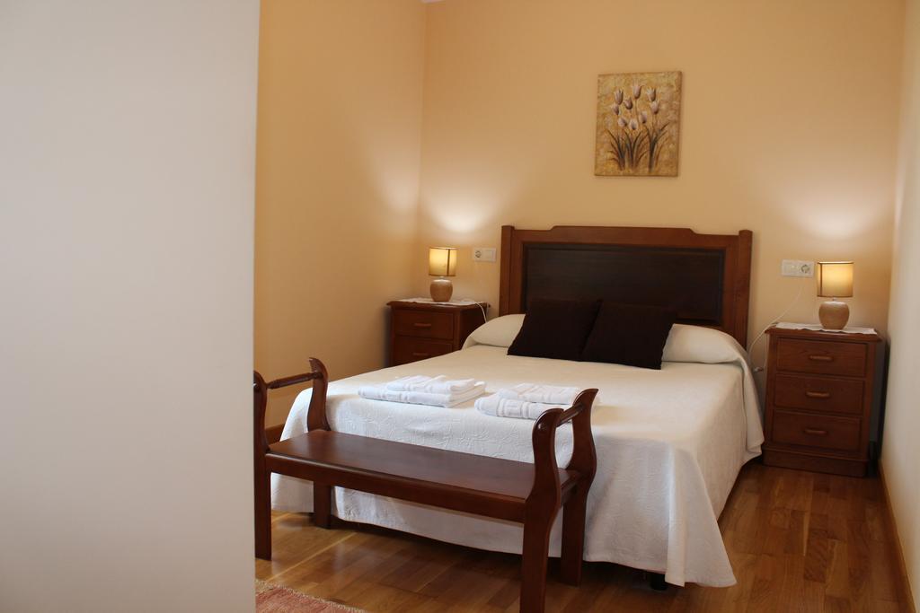 Apartamentos Casa Cerolleiro Кастрополь Экстерьер фото