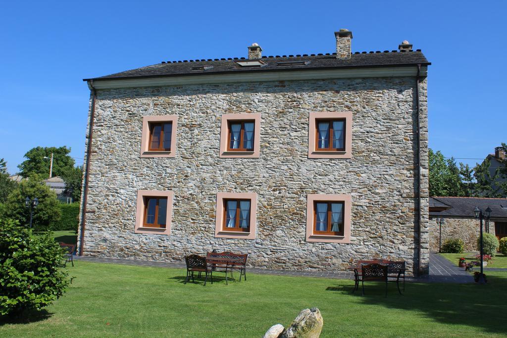 Apartamentos Casa Cerolleiro Кастрополь Экстерьер фото